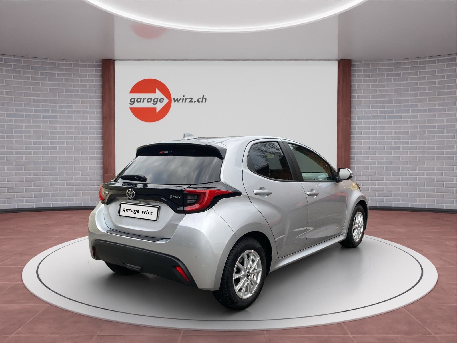 TOYOTA Yaris 1.5 VVT-i HSD Trend inkl. Gratisservice 4 Jahre / 6000, Full-Hybrid Petrol/Electric, Second hand / Used, Automatic - 5