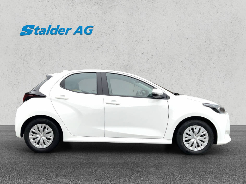 TOYOTA Yaris 1.5 VVT-i HSD Comfort, Voll-Hybrid Benzin/Elektro, Occasion / Gebraucht, Automat - 7