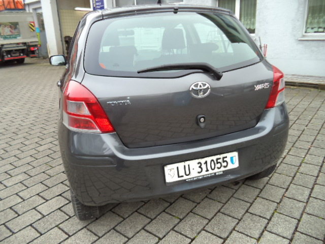 TOYOTA Yaris 1.33 VVT-i Linea Luna, Essence, Occasion / Utilisé, Manuelle - 4