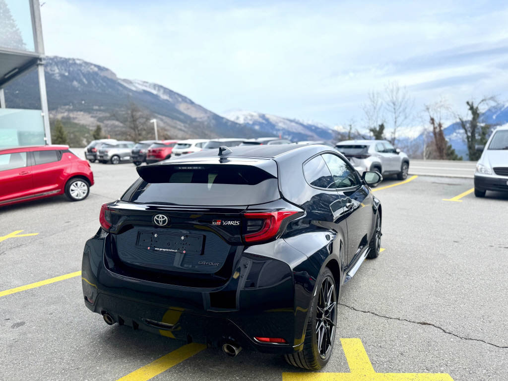 TOYOTA GR Yaris 1.6 Turbo Sport 4x4, Benzin, Occasion / Gebraucht, Handschaltung - 3