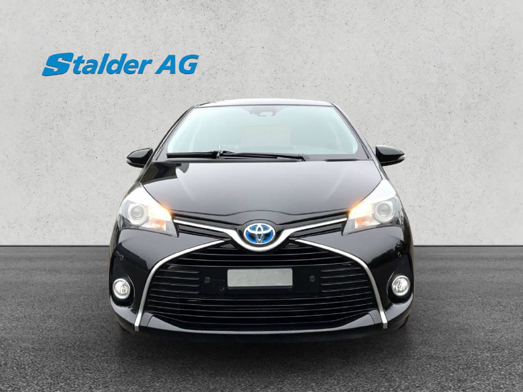 TOYOTA Yaris 1.5 VVT-i HSD Trend, Full-Hybrid Petrol/Electric, Second hand / Used, Automatic - 2