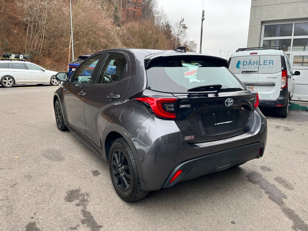 TOYOTA Yaris 1.5 VVT-i HSD, Voll-Hybrid Benzin/Elektro, Occasion / Gebraucht, Automatik - 3