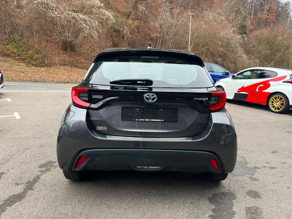 TOYOTA Yaris 1.5 VVT-i HSD, Voll-Hybrid Benzin/Elektro, Occasion / Gebraucht, Automatik - 4