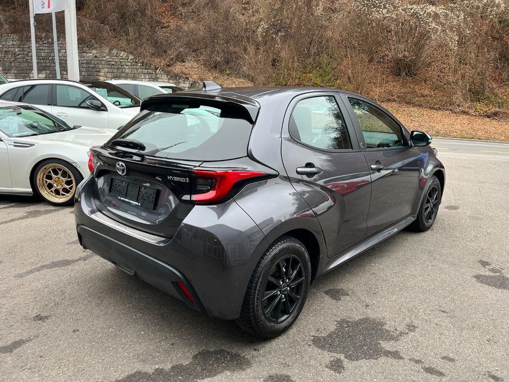 TOYOTA Yaris 1.5 VVT-i HSD, Voll-Hybrid Benzin/Elektro, Occasion / Gebraucht, Automatik - 5