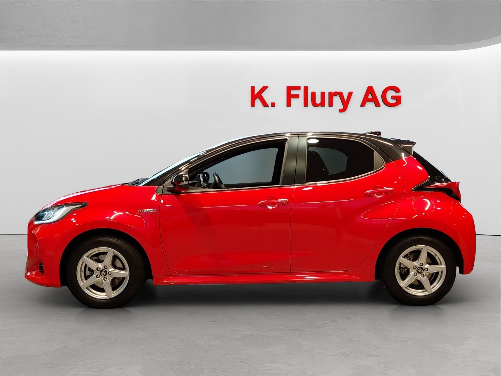 TOYOTA Yaris 1.5 VVT-i HSD Premiere Edition, Voll-Hybrid Benzin/Elektro, Occasion / Gebraucht, Automatik - 2