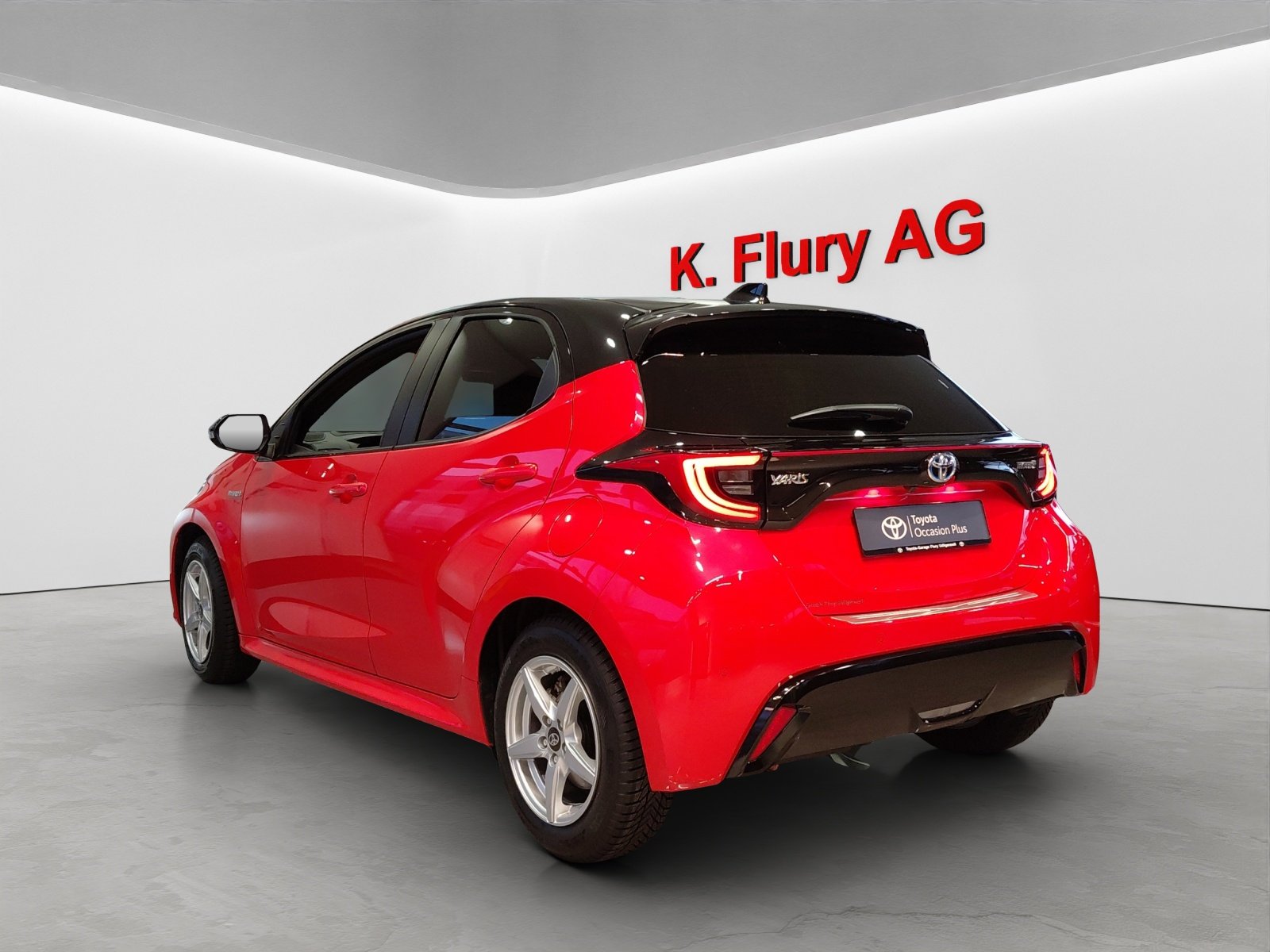 TOYOTA Yaris 1.5 VVT-i HSD Premiere Edition, Voll-Hybrid Benzin/Elektro, Occasion / Gebraucht, Automatik - 3
