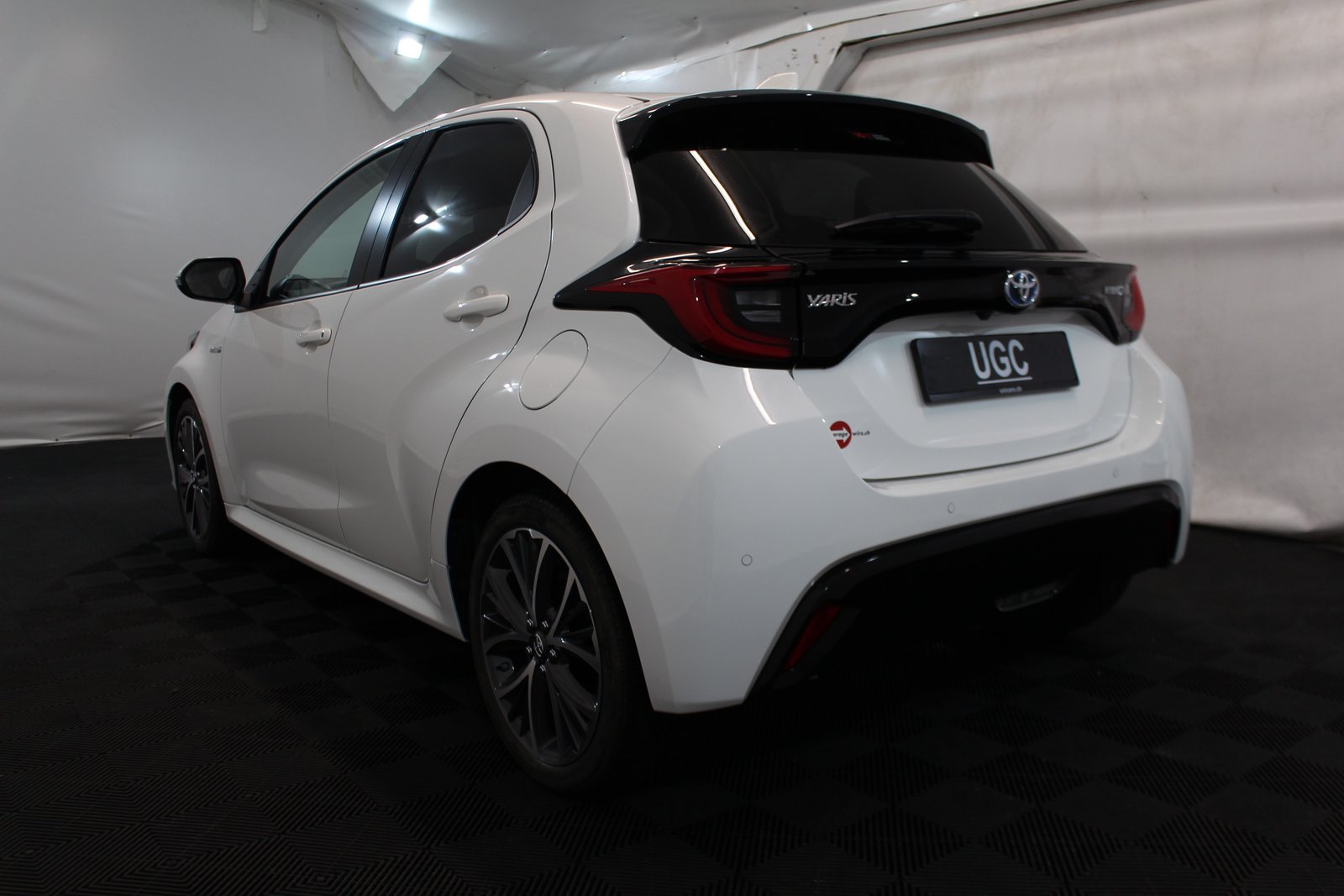TOYOTA Yaris 1.5 VVT-i HSD Premiere Edition, Hybride Integrale Benzina/Elettrica, Occasioni / Usate, Automatico - 4