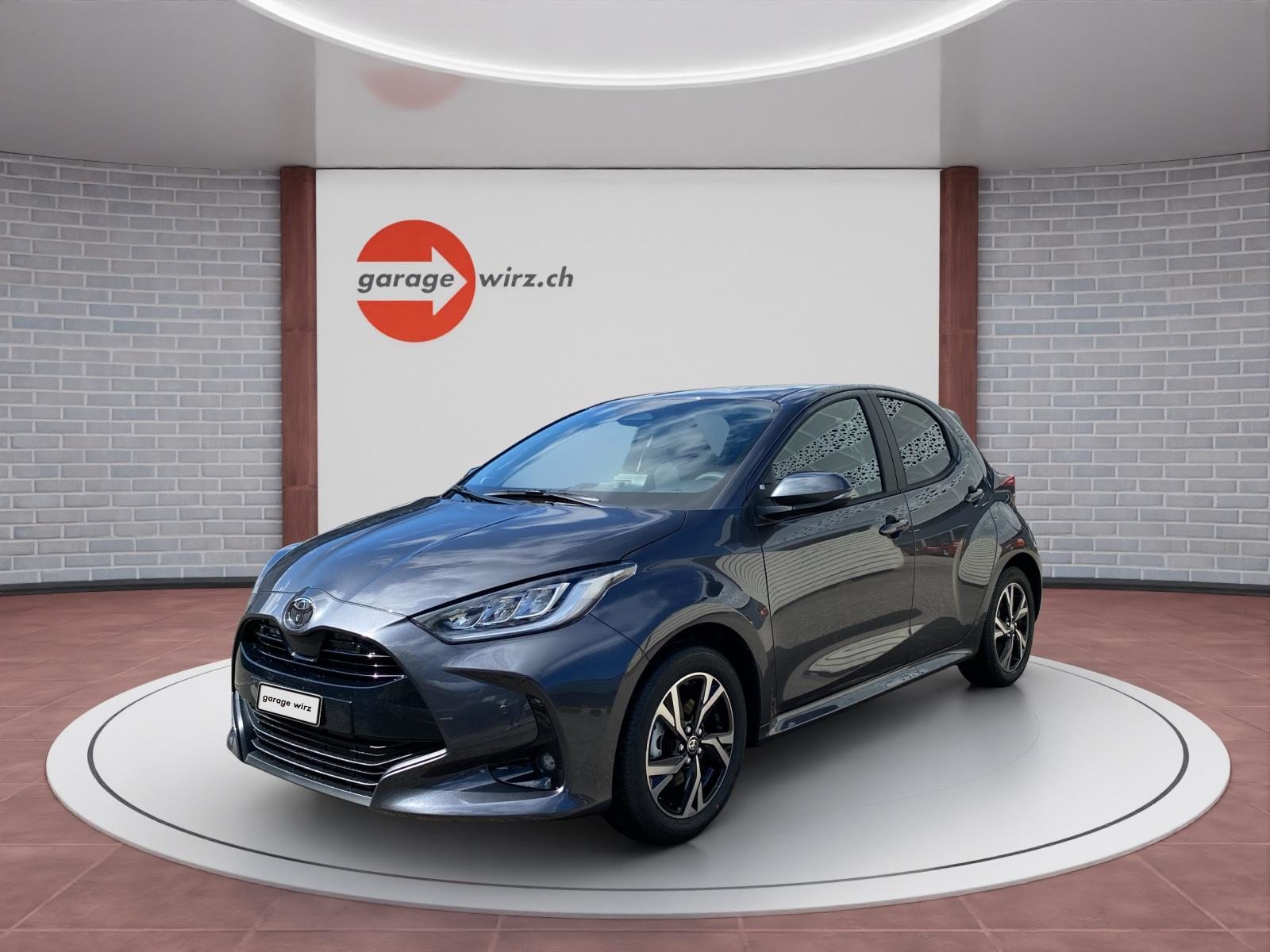 TOYOTA Yaris 1.5 VVT-i HSD Trend