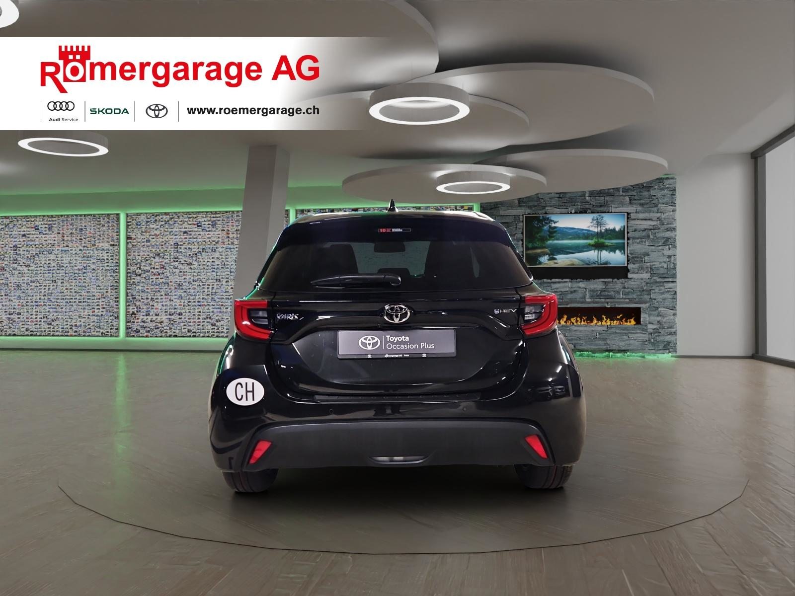TOYOTA Yaris 1.5 VVT-i HSD Trend, Full-Hybrid Petrol/Electric, Second hand / Used, Automatic - 3