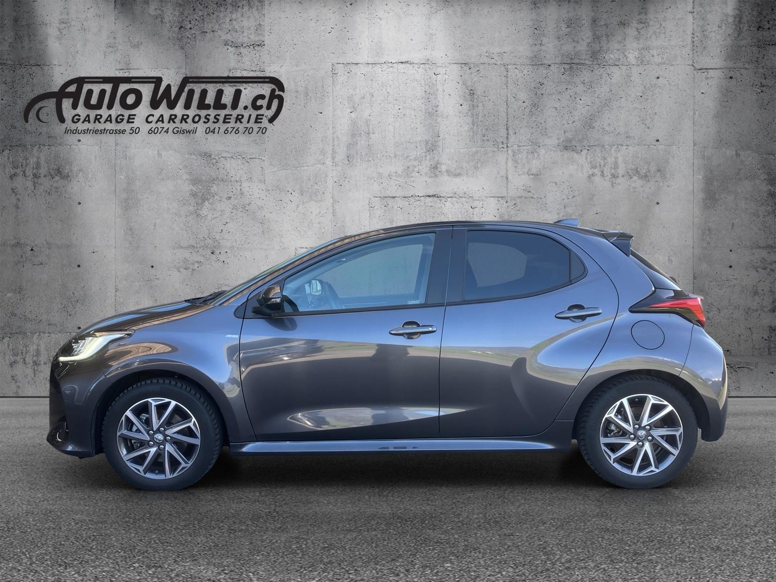 TOYOTA Yaris 1.5 VVT-i HSD Trend, Hybride Intégral Essence/Électricité, Occasion / Utilisé, Automatique - 3