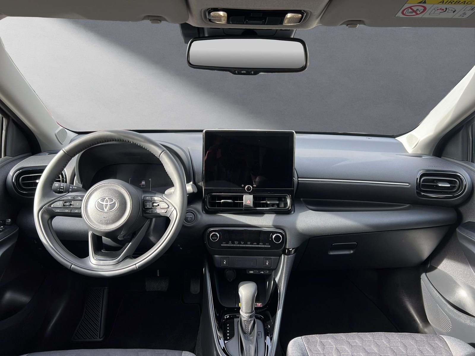 TOYOTA Yaris 1.5 VVT-i HSD Trend, Hybride Integrale Benzina/Elettrica, Occasioni / Usate, Automatico - 4