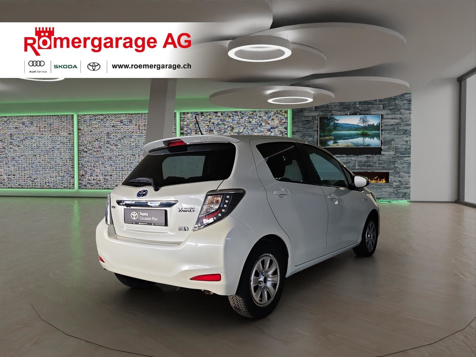 TOYOTA Yaris 1.5 VVT-i HSD Sol Premium, Full-Hybrid Petrol/Electric, Second hand / Used, Automatic - 4
