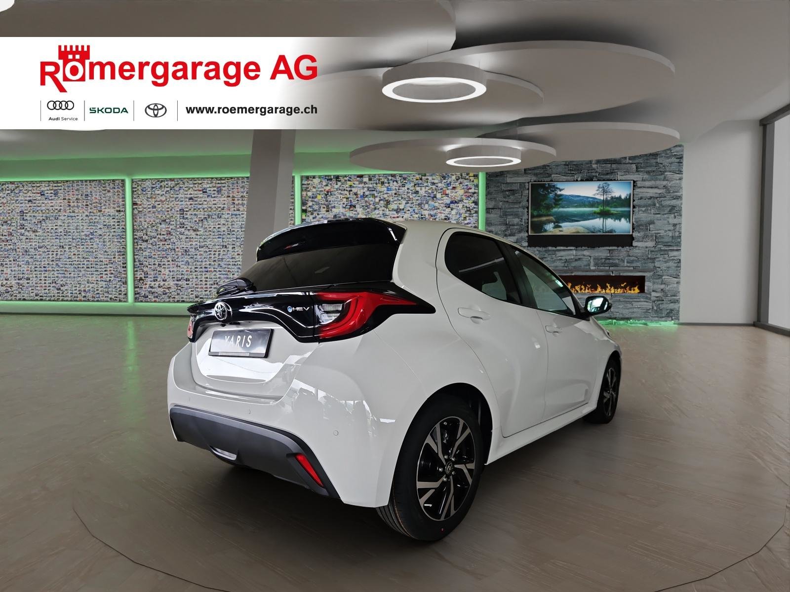 TOYOTA Yaris 1.5 VVT-i HSD Trend, Hybride Integrale Benzina/Elettrica, Occasioni / Usate, Automatico - 4