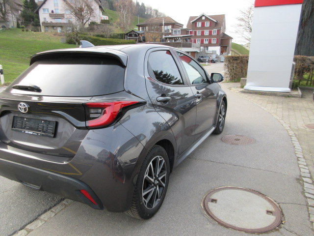 TOYOTA Yaris 1.5 VVT-iE Trend, Essence, Occasion / Utilisé, Manuelle - 4