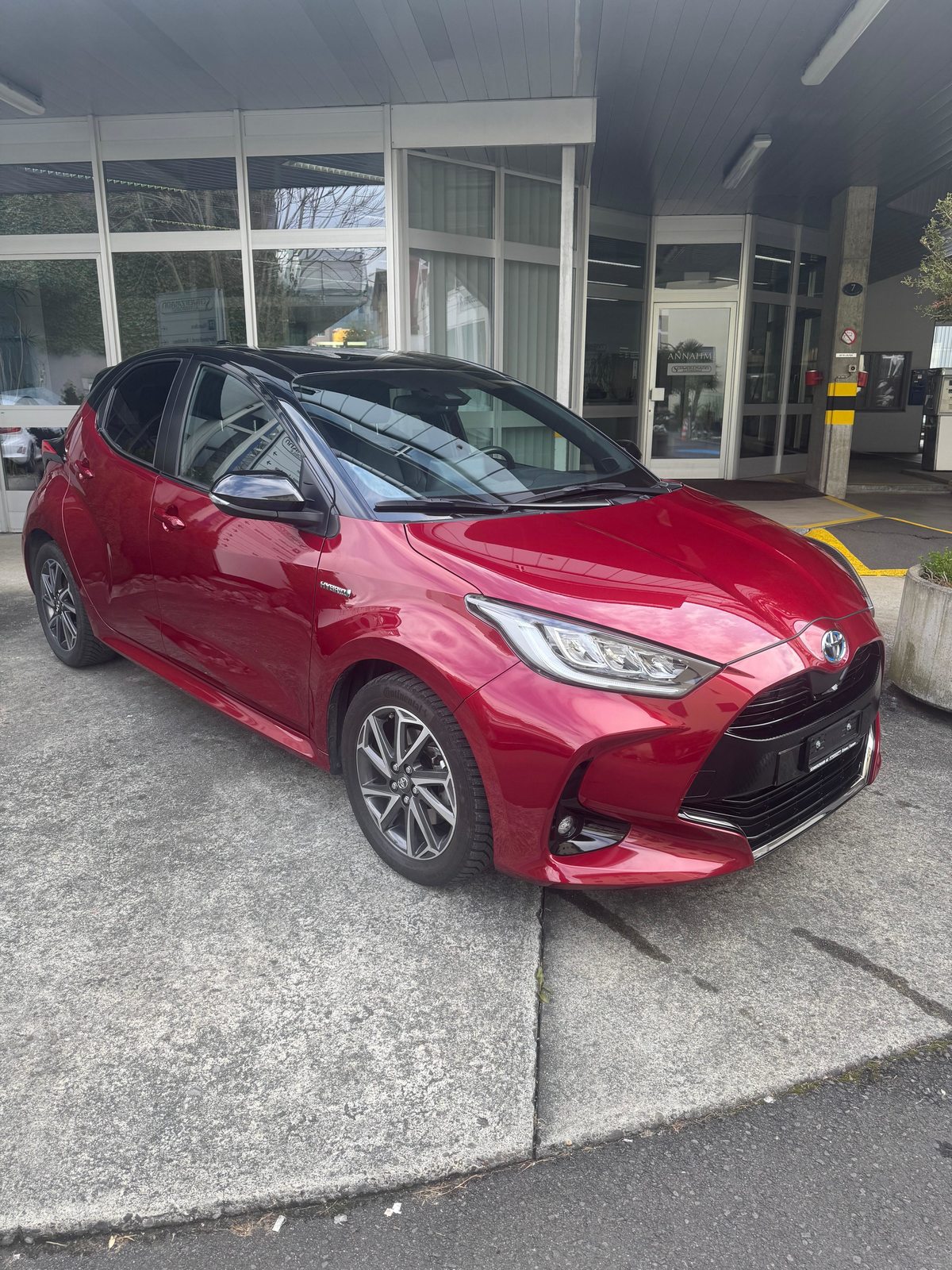 TOYOTA Yaris 1.5 VVT-i HSD Style