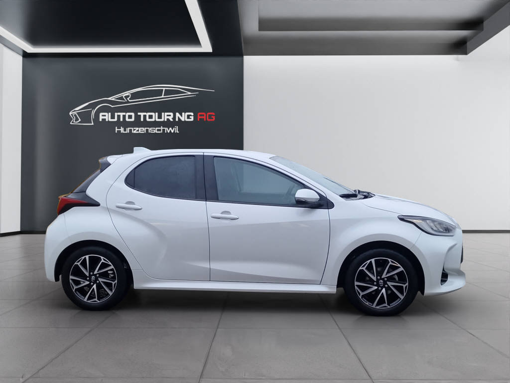 TOYOTA Yaris 1.5 VVT-iE Trend MdS, Essence, Occasion / Utilisé, Automatique - 2