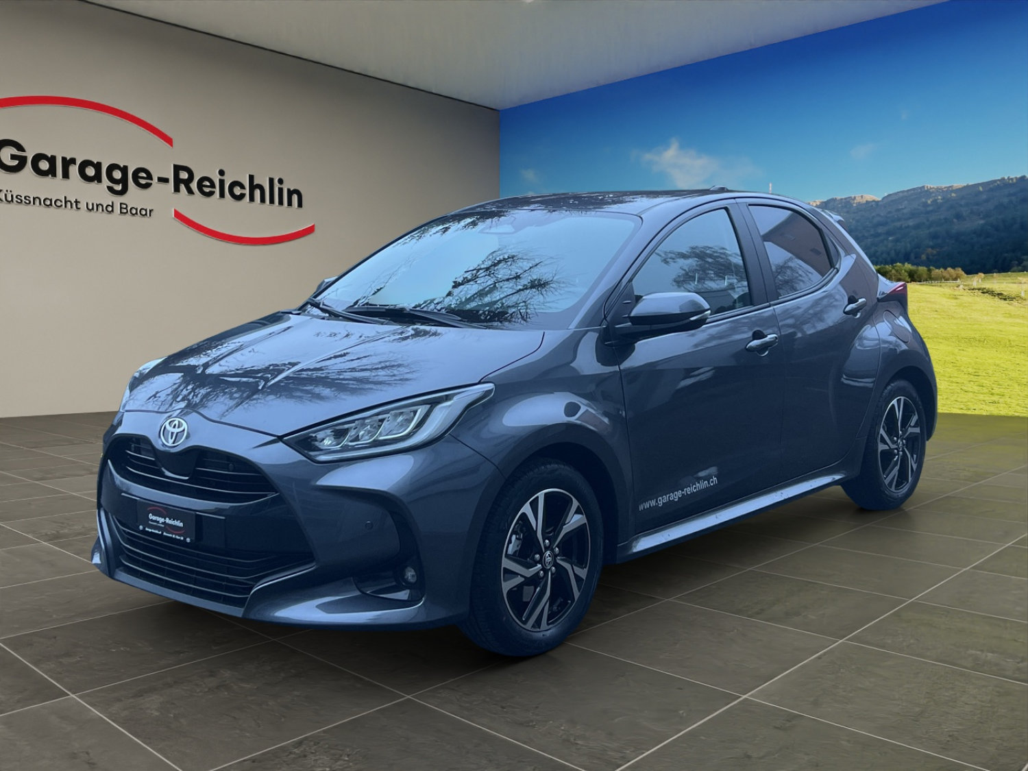 TOYOTA Yaris 1.5 VVT-i HSD Trend
