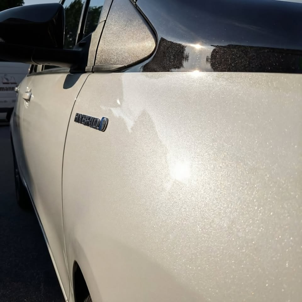 TOYOTA Yaris 1.5 VVT-i HSD Style Bi-tone, Voll-Hybrid Benzin/Elektro, Occasion / Gebraucht, Automatik - 5