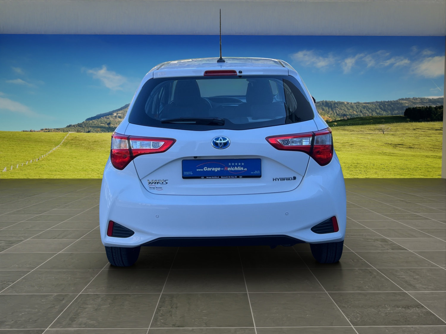TOYOTA Yaris 1.5 VVT-i HSD Comfort, Hybride Intégral Essence/Électricité, Occasion / Utilisé, Automatique - 4