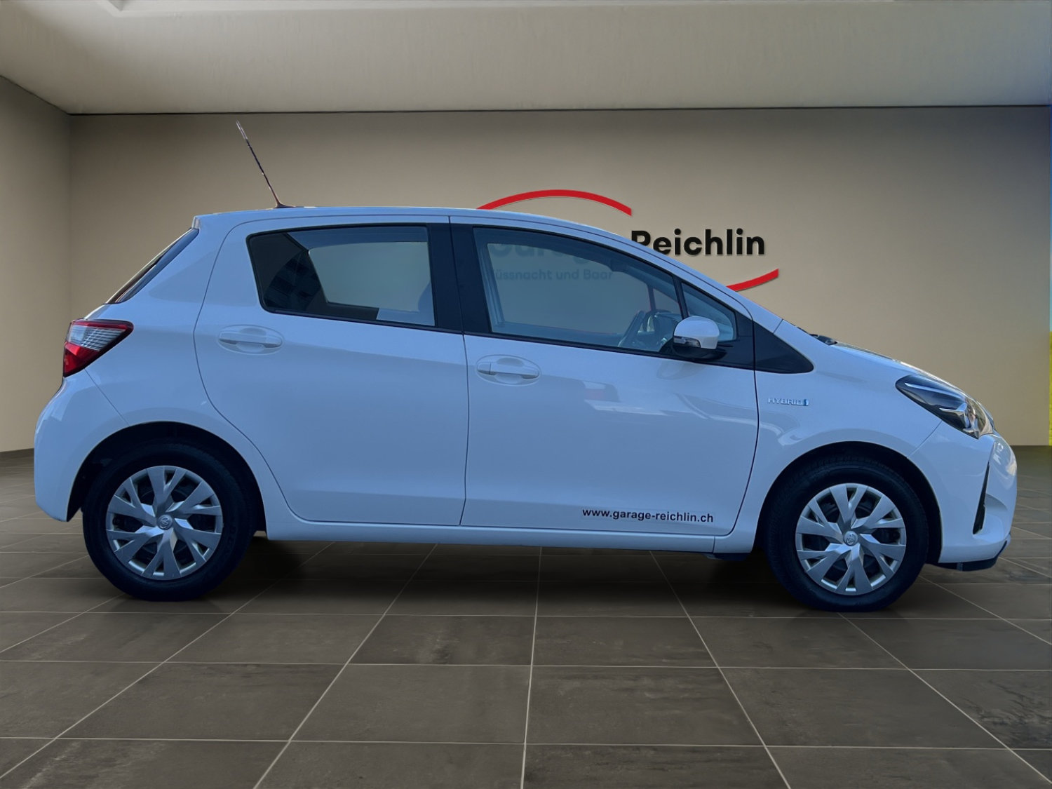 TOYOTA Yaris 1.5 VVT-i HSD Comfort, Hybride Intégral Essence/Électricité, Occasion / Utilisé, Automatique - 6