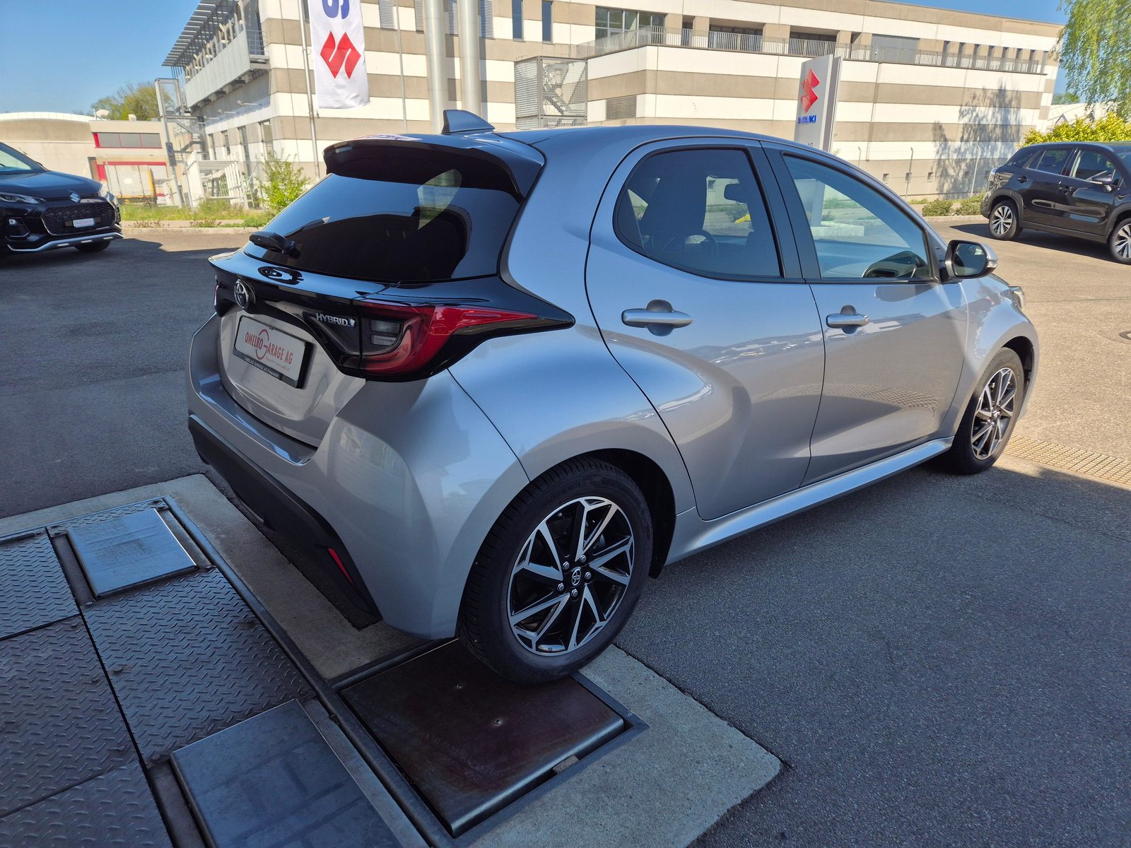TOYOTA Yaris 1.5 VVT-i HSD Trend, Full-Hybrid Petrol/Electric, Second hand / Used, Automatic - 3