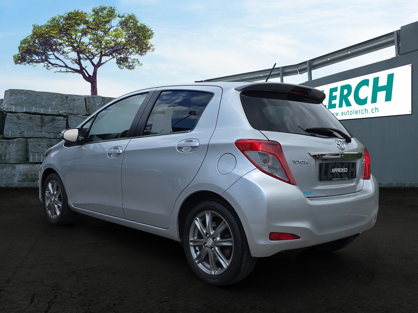 TOYOTA Yaris 1.33 Style Multidrive, Petrol, Second hand / Used, Automatic - 4
