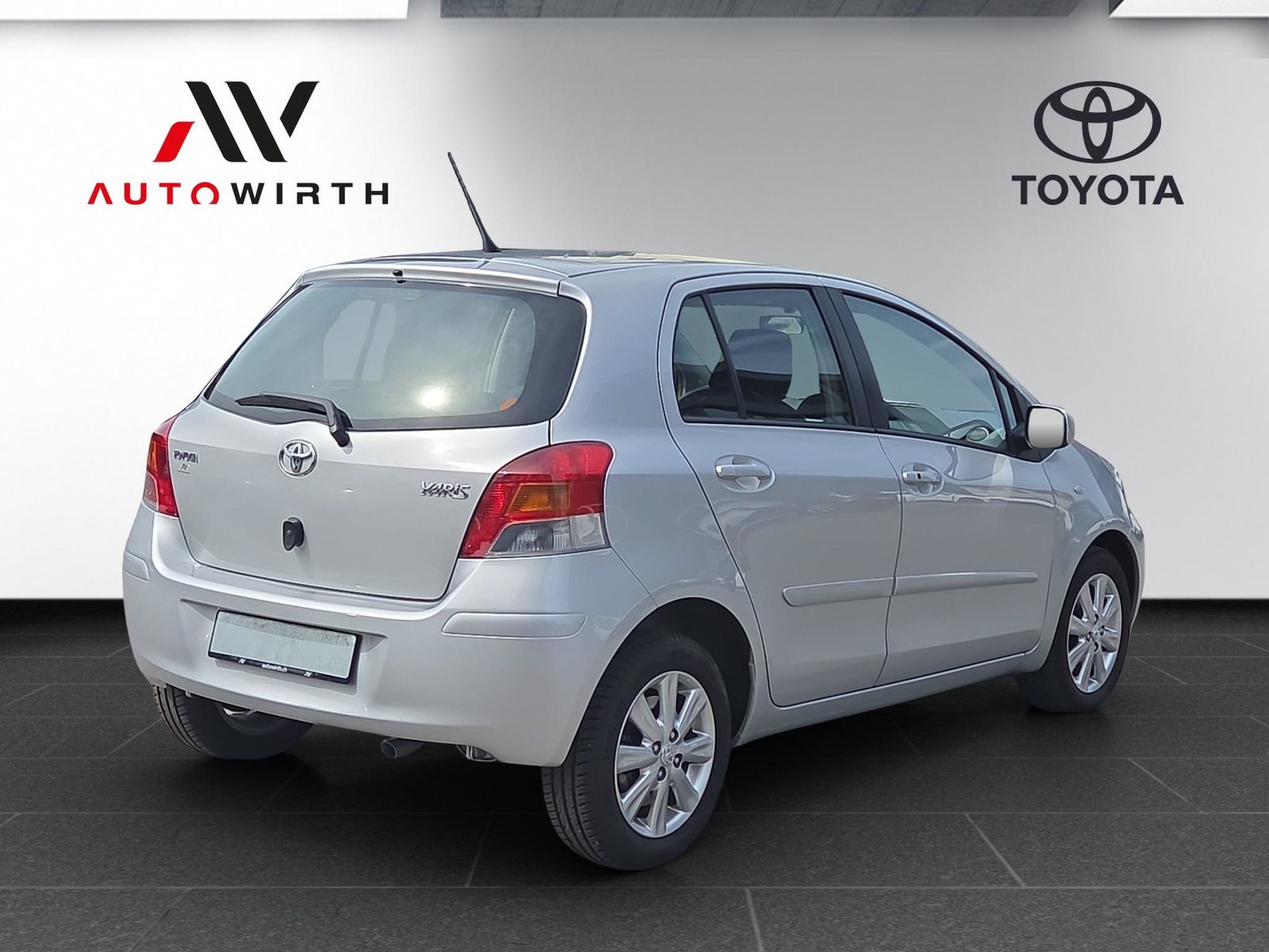 TOYOTA Yaris 1.33 VVT-i Linea Sol MM, Benzin, Occasion / Gebraucht, Automatik - 5