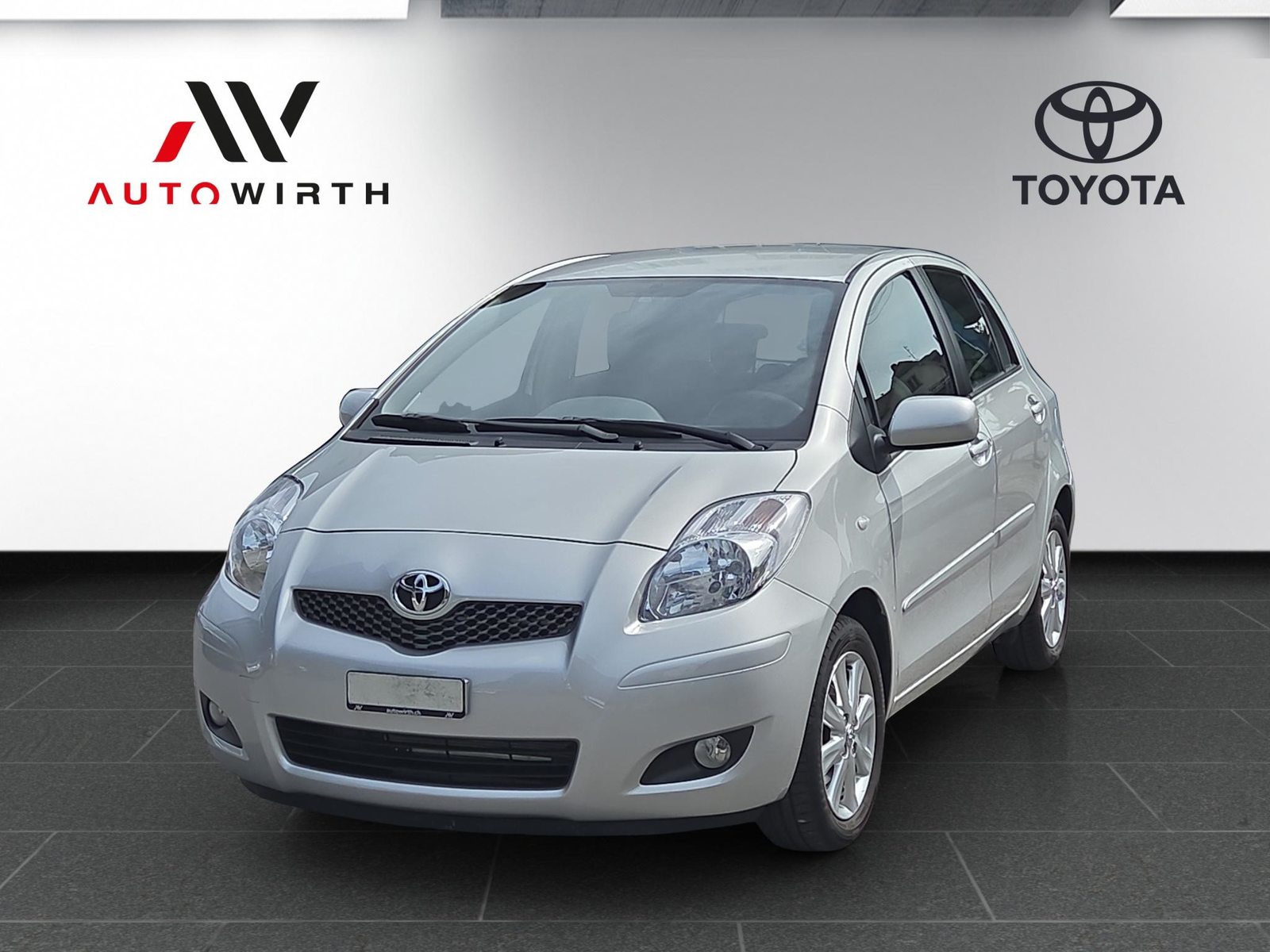TOYOTA Yaris 1.33 VVT-i Linea Sol MM