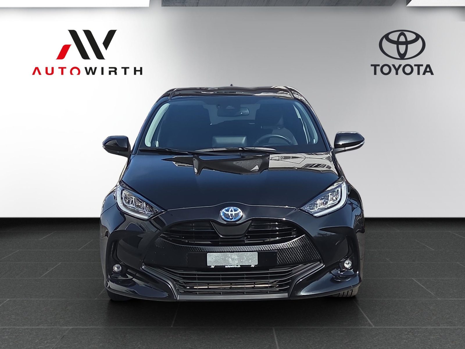 TOYOTA Yaris 1.5 VVT-i HSD Trend, Hybride Integrale Benzina/Elettrica, Occasioni / Usate, Automatico - 2