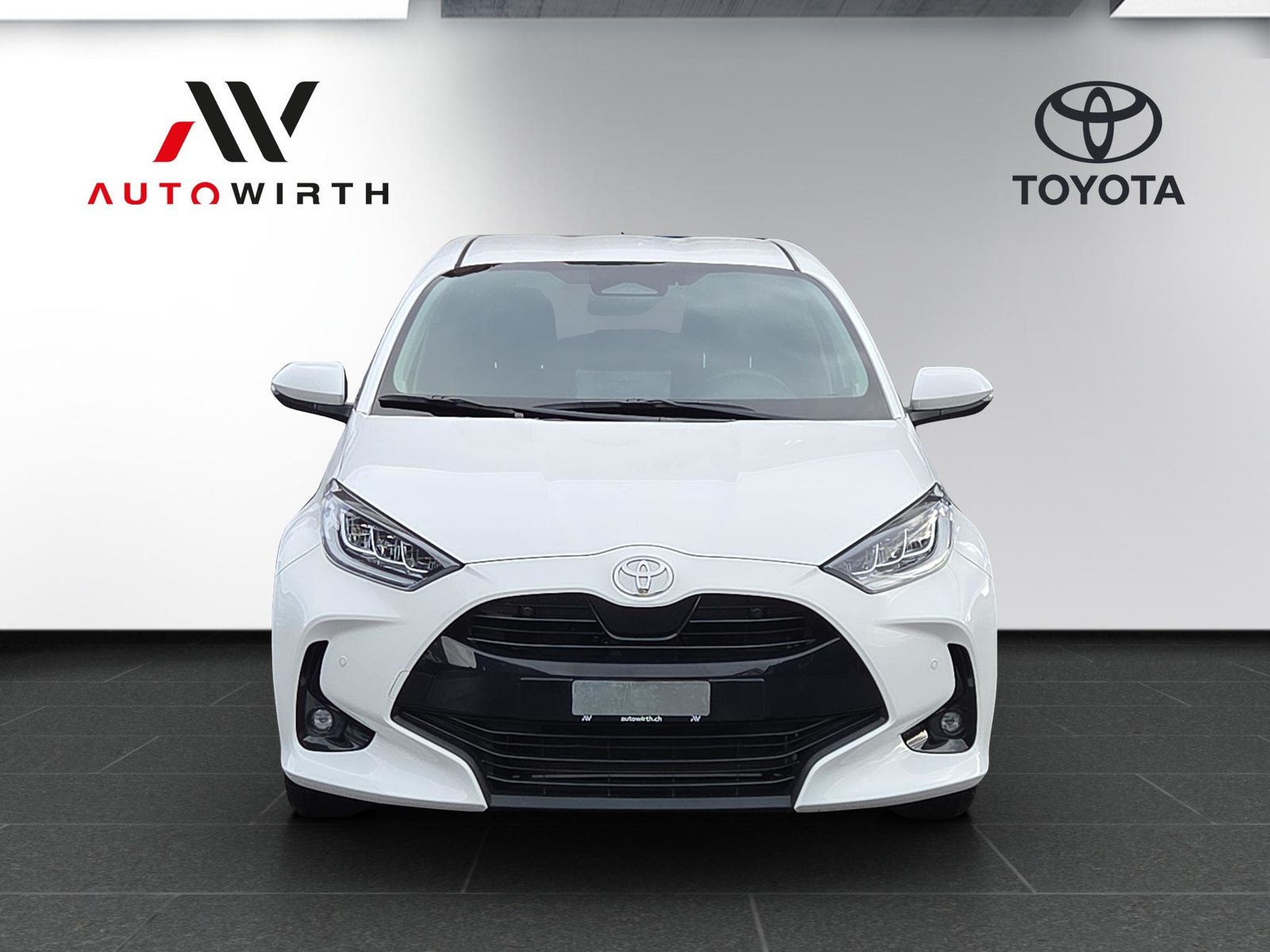 TOYOTA Yaris 1.5 VVT-i HSD Trend, Hybride Integrale Benzina/Elettrica, Occasioni / Usate, Automatico - 2