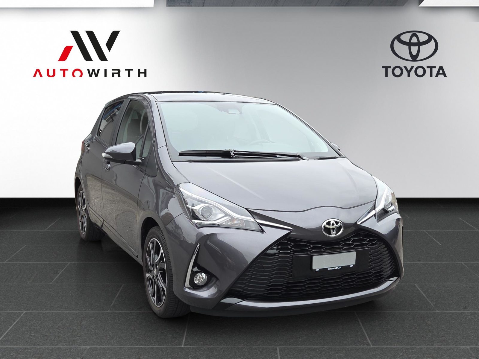 TOYOTA Yaris 1.5 VVT-iE Trend MdS, Benzin, Occasion / Gebraucht, Automatik - 3