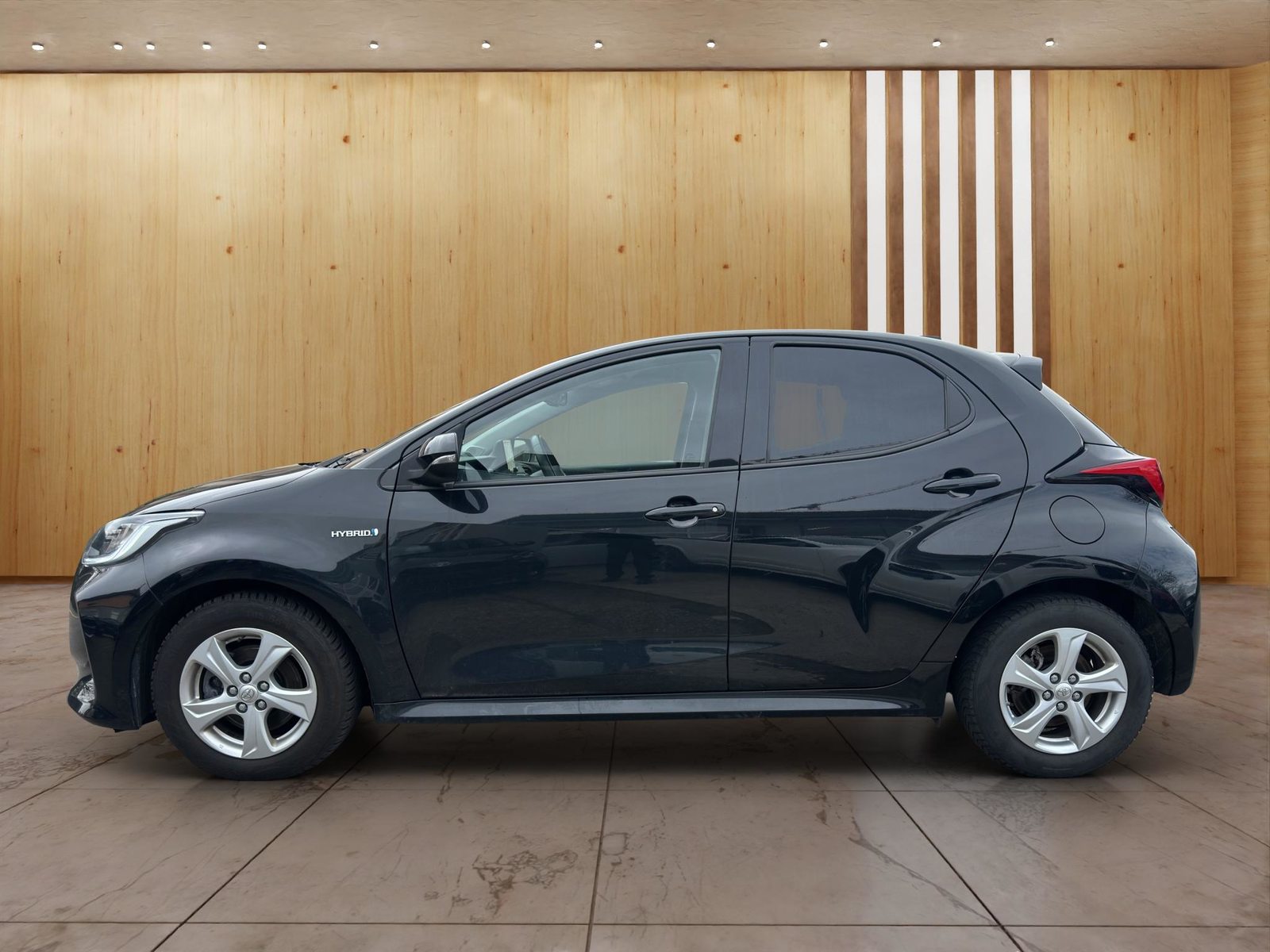 TOYOTA Yaris 1.5 VVT-i HSD Trend, Hybride Intégral Essence/Électricité, Occasion / Utilisé, Automatique - 3