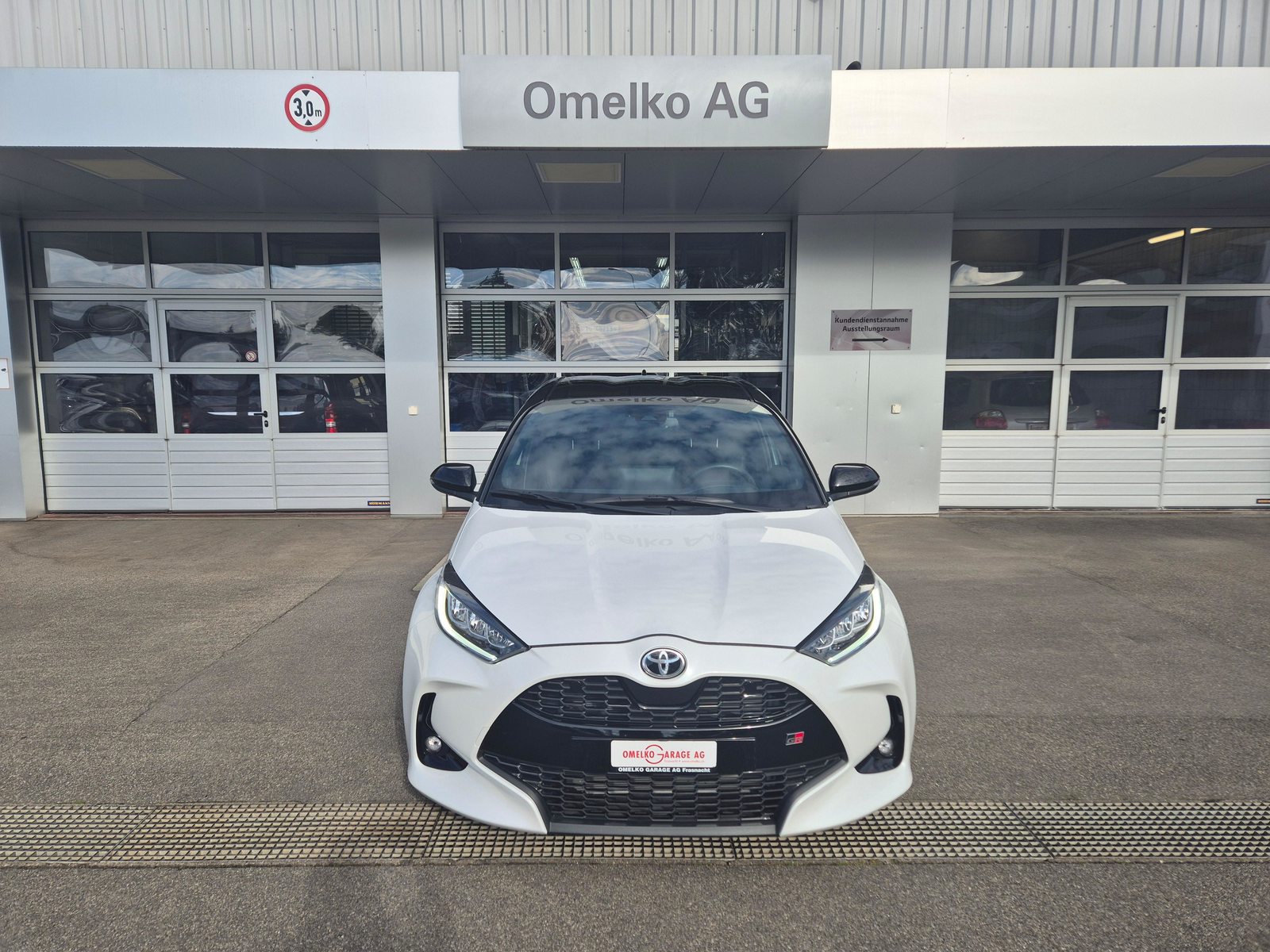 TOYOTA Yaris 1.5 VVT-i HSD GR Sport