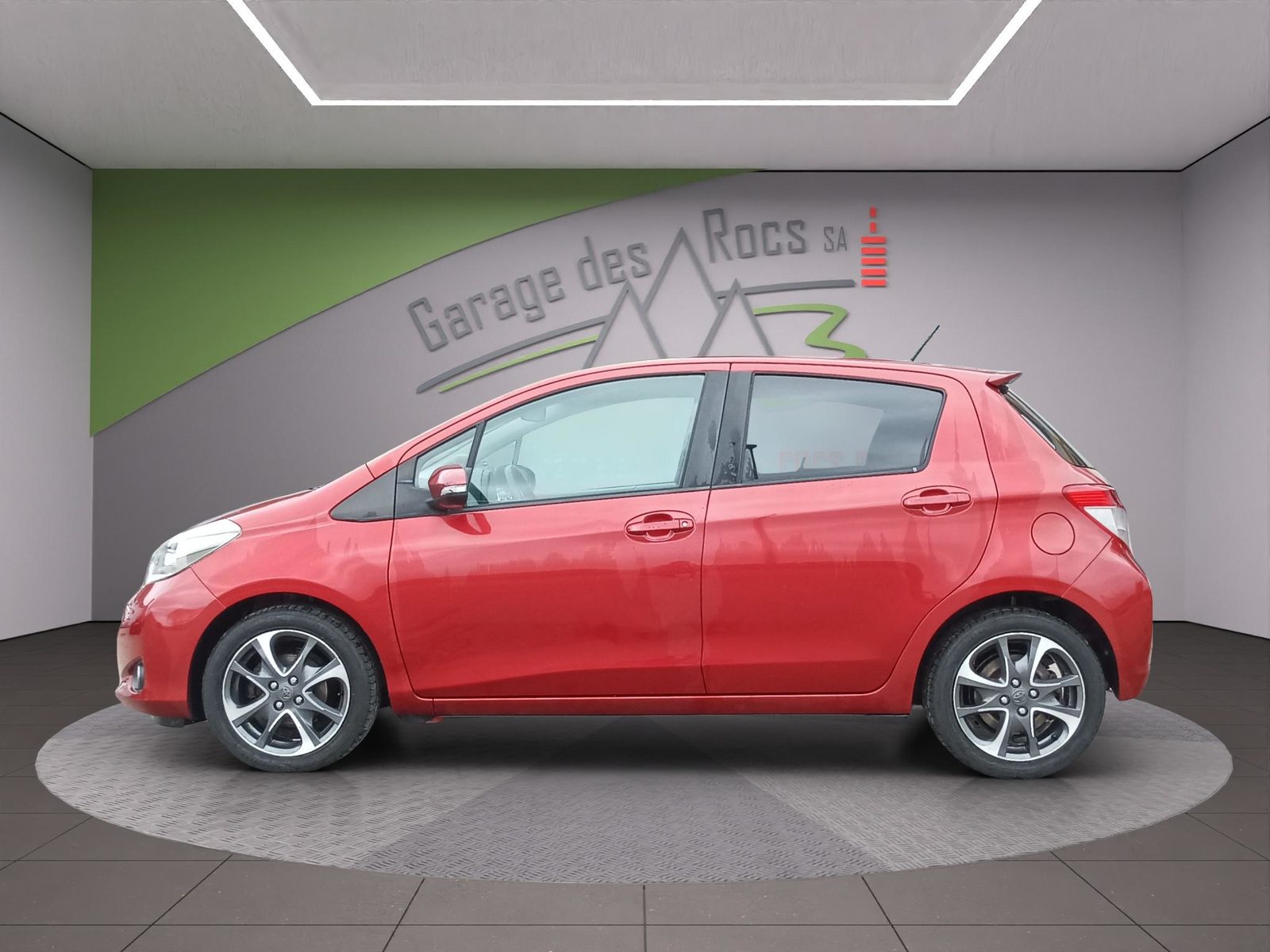 TOYOTA Yaris 1.33 VVT-i Style, Petrol, Second hand / Used, Manual - 4