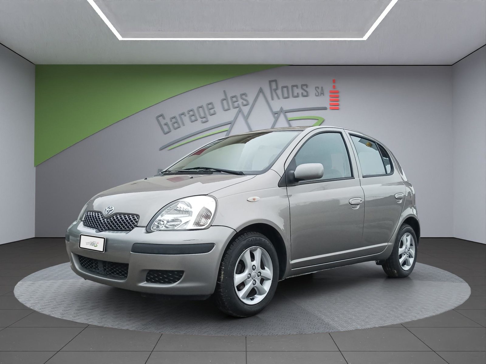 TOYOTA Yaris 1.3 16V Linea Luna, Benzin, Occasion / Gebraucht, Handschaltung - 4