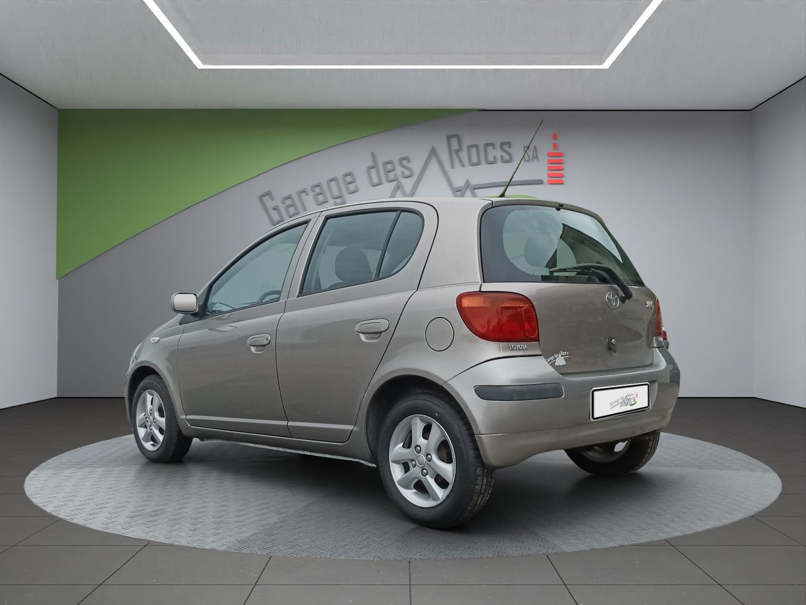 TOYOTA Yaris 1.3 16V Linea Luna, Benzin, Occasion / Gebraucht, Handschaltung - 6