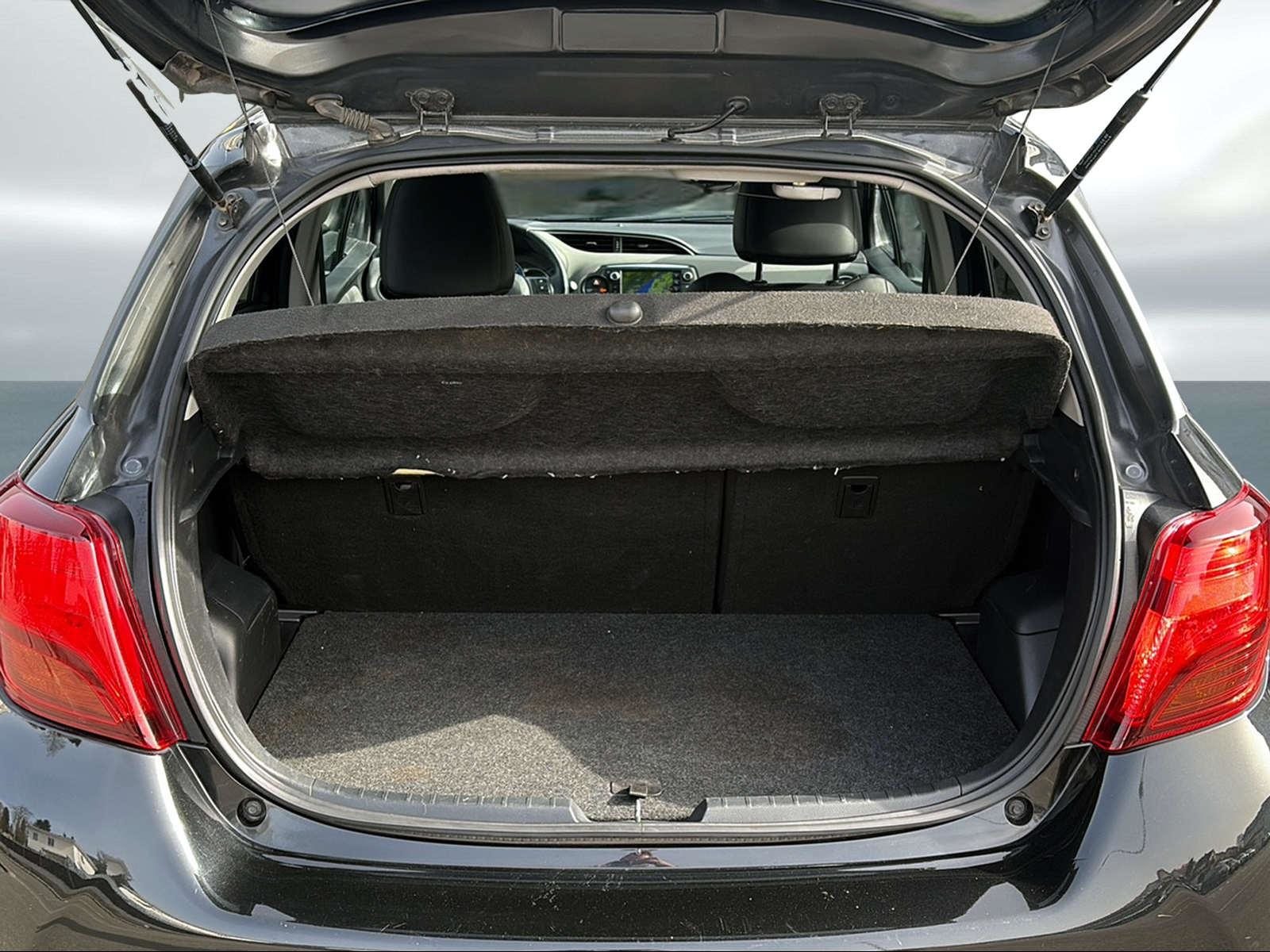 TOYOTA Yaris 1.5 VVT-i HSD Trend, Hybride Integrale Benzina/Elettrica, Occasioni / Usate, Automatico - 7