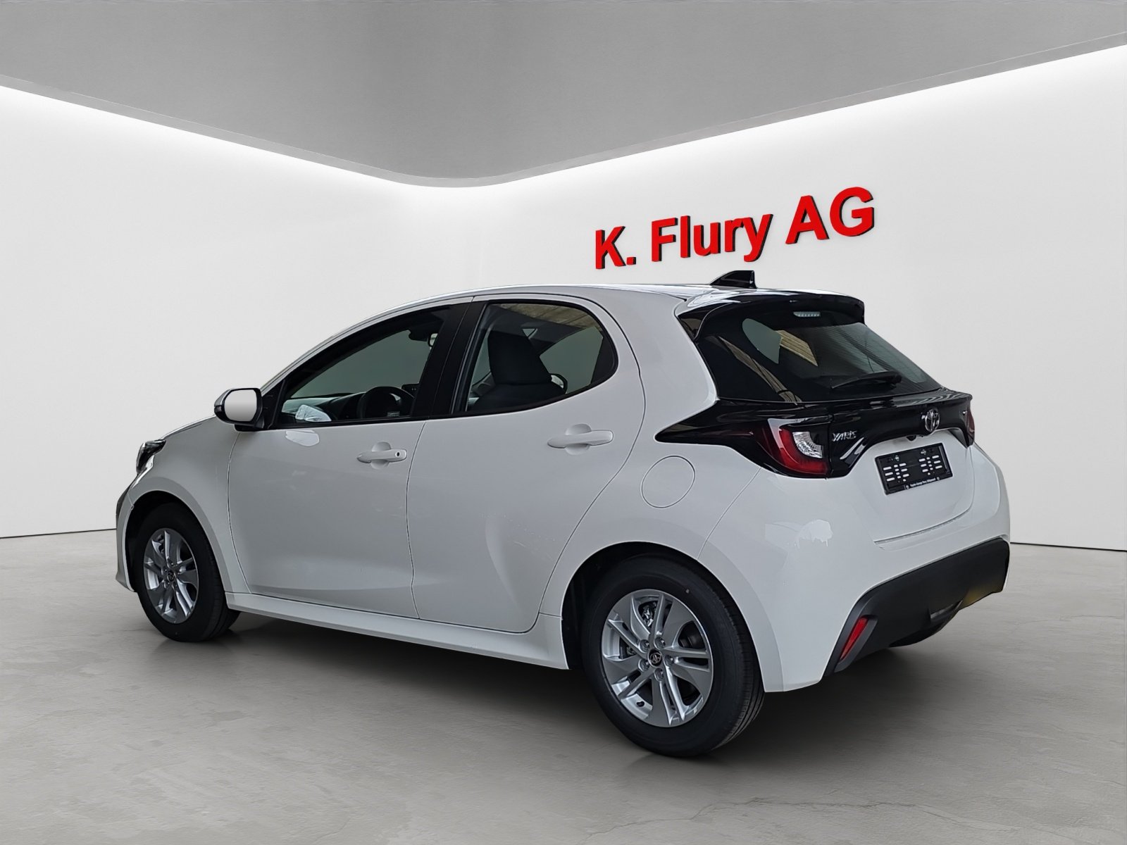 TOYOTA Yaris 1.5 VVT-i HSD Comfort, Full-Hybrid Petrol/Electric, Second hand / Used, Automatic - 3