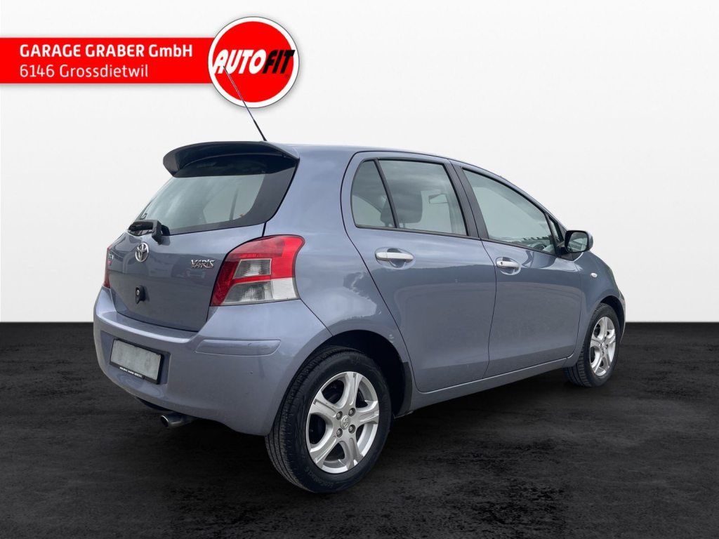 TOYOTA YARIS 1.33 VVT-i Linea Luna, Petrol, Second hand / Used, Manual - 5