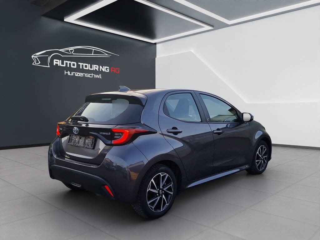 TOYOTA Yaris 1.5 VVT-i HSD Trend Team Deutschland, Hybride Intégral Essence/Électricité, Occasion / Utilisé, Automatique - 3