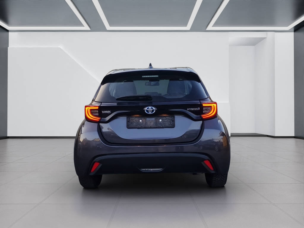 TOYOTA Yaris 1.5 VVT-i HSD Trend Team Deutschland, Hybride Intégral Essence/Électricité, Occasion / Utilisé, Automatique - 4
