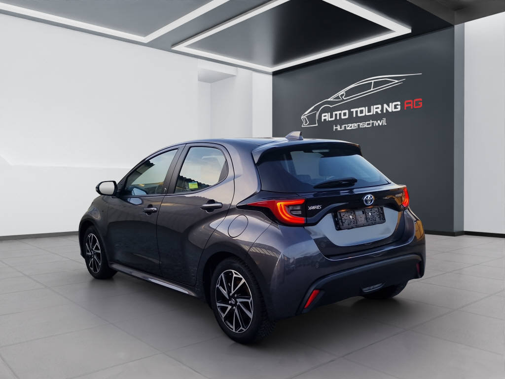 TOYOTA Yaris 1.5 VVT-i HSD Trend Team Deutschland, Hybride Intégral Essence/Électricité, Occasion / Utilisé, Automatique - 5