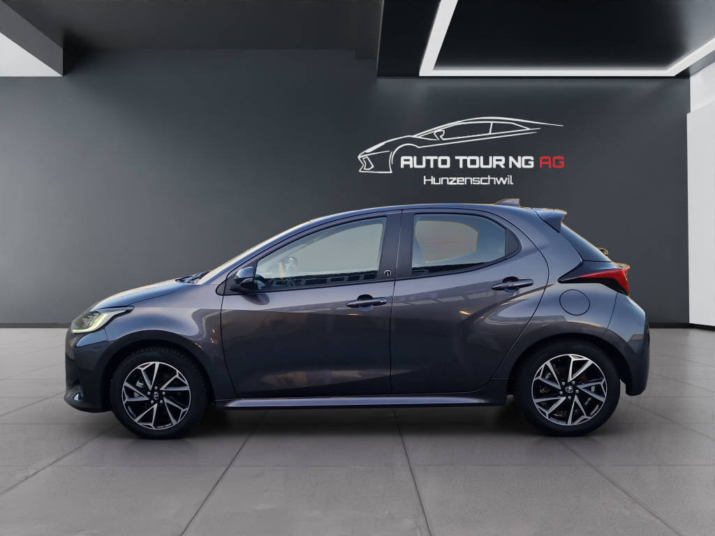 TOYOTA Yaris 1.5 VVT-i HSD Trend Team Deutschland, Hybride Intégral Essence/Électricité, Occasion / Utilisé, Automatique - 6