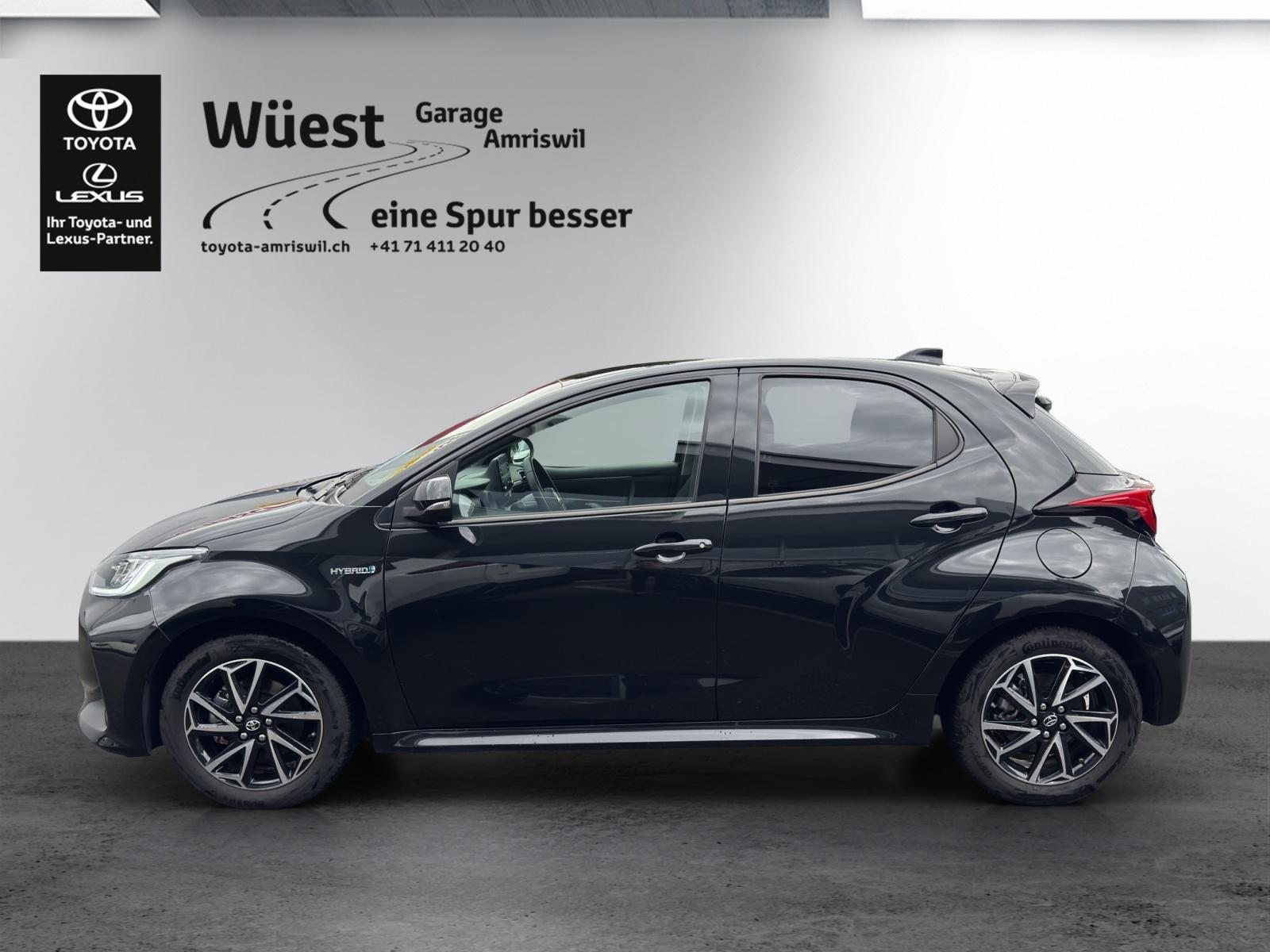 TOYOTA Yaris 1.5 VVT-i HSD Comfort, Hybride Intégral Essence/Électricité, Occasion / Utilisé, Automatique - 2
