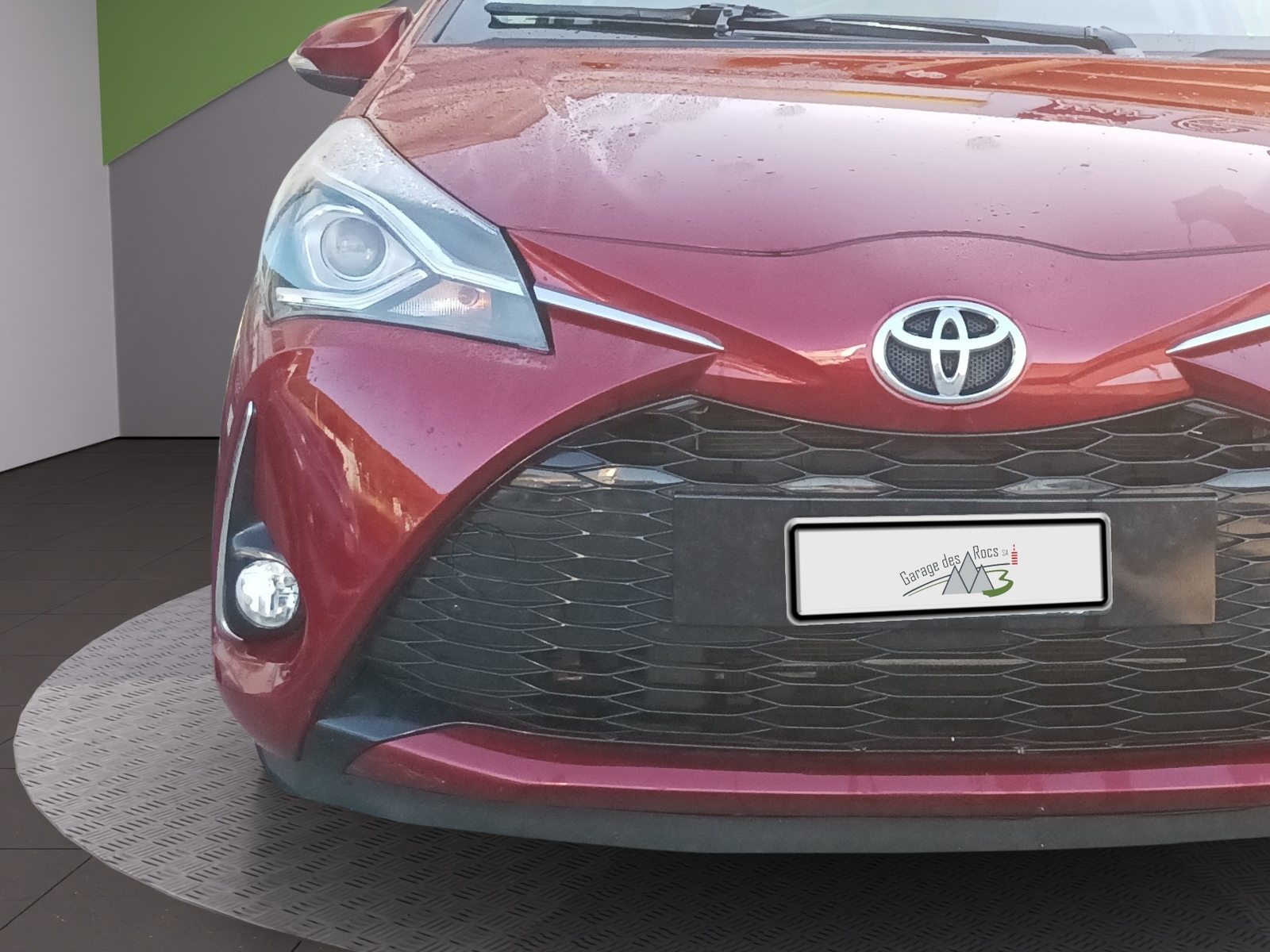 TOYOTA Yaris 1.5 VVT-iE Trend MdS, Benzin, Occasion / Gebraucht, Automatik - 2