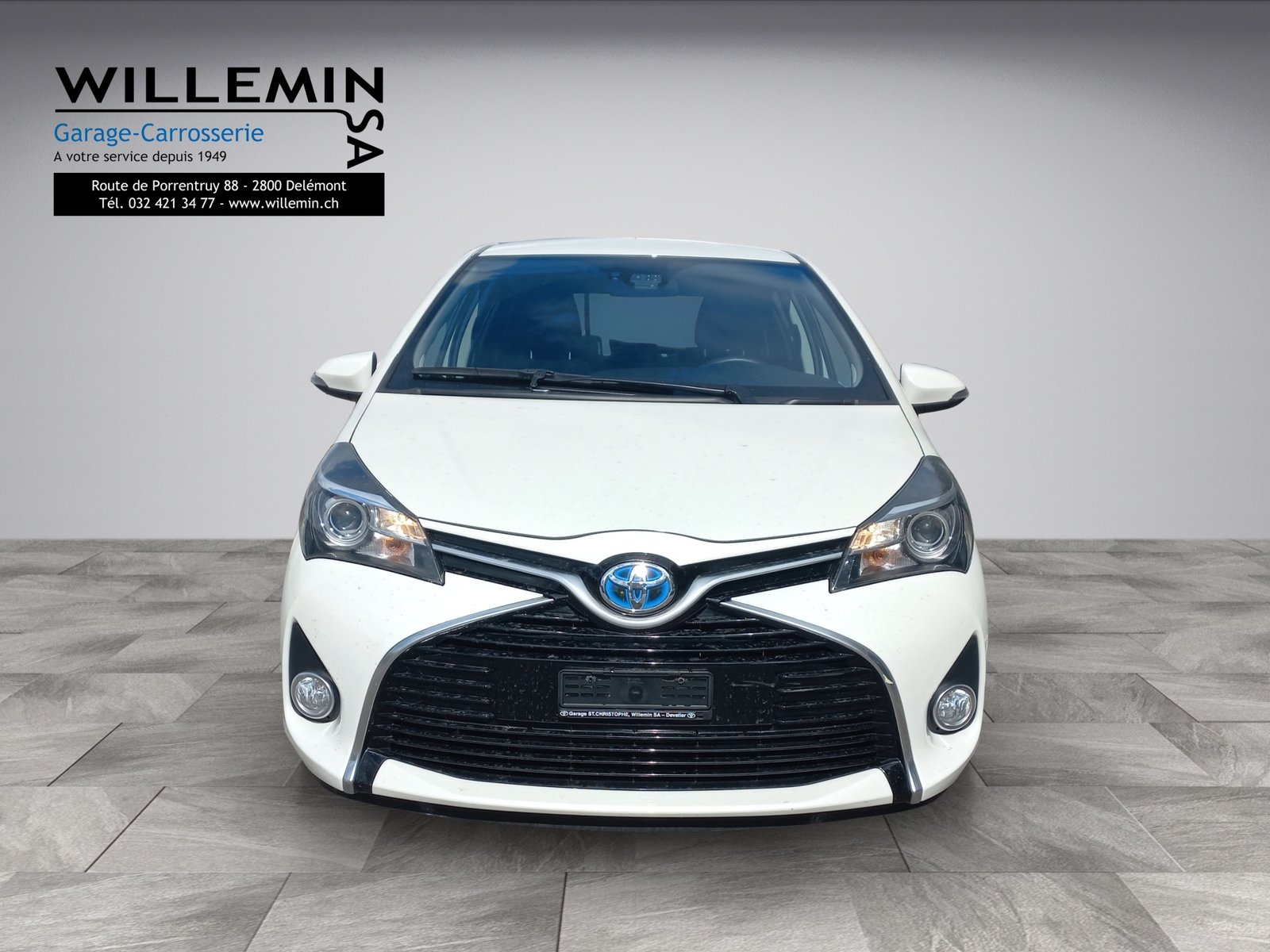 TOYOTA Yaris 1.5 Trend e-CVT, Hybride Intégral Essence/Électricité, Occasion / Utilisé, Automatique - 2