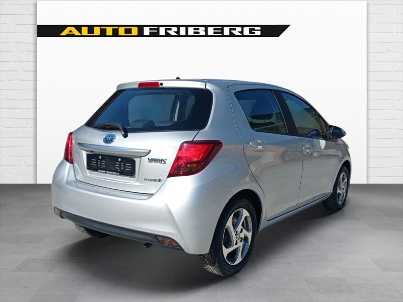 TOYOTA Yaris 1.5 VVT-i HSD Luna, Voll-Hybrid Benzin/Elektro, Occasion / Gebraucht, Automatik - 4