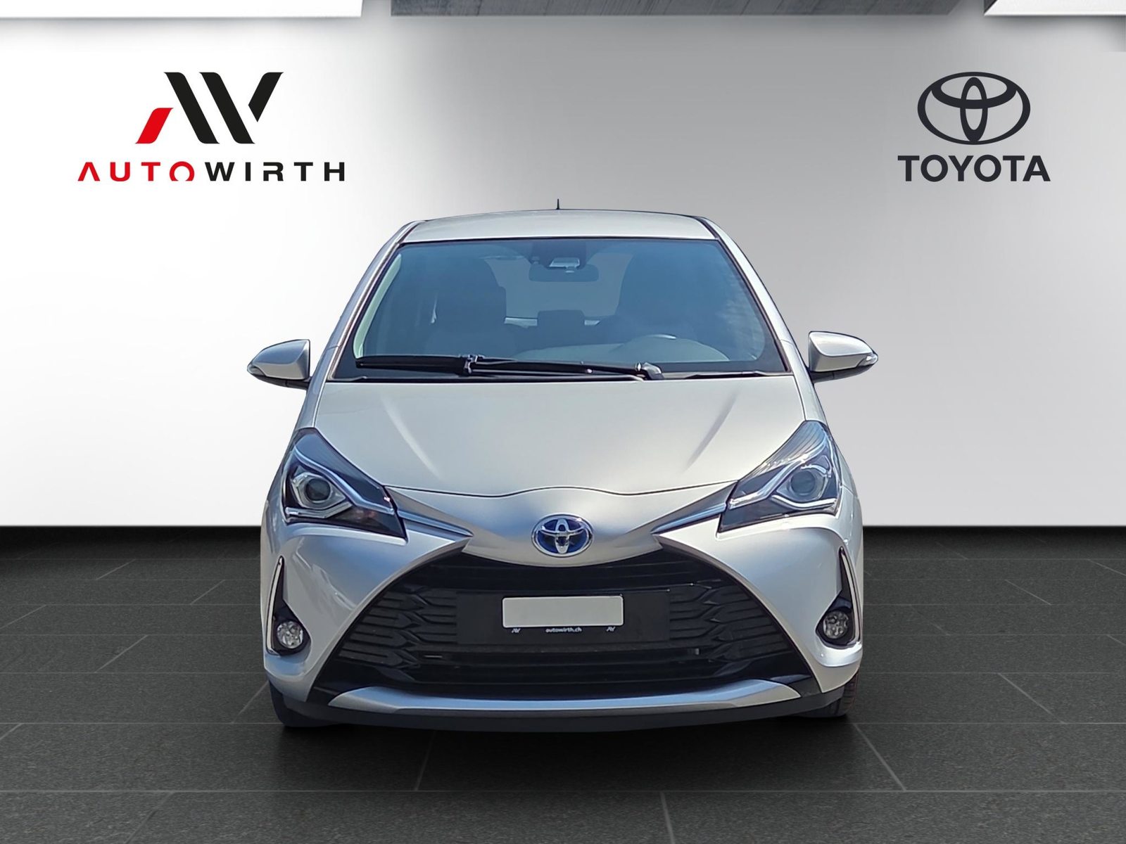 TOYOTA Yaris 1.5 VVT-i HSD Trend, Voll-Hybrid Benzin/Elektro, Occasion / Gebraucht, Automatik - 2