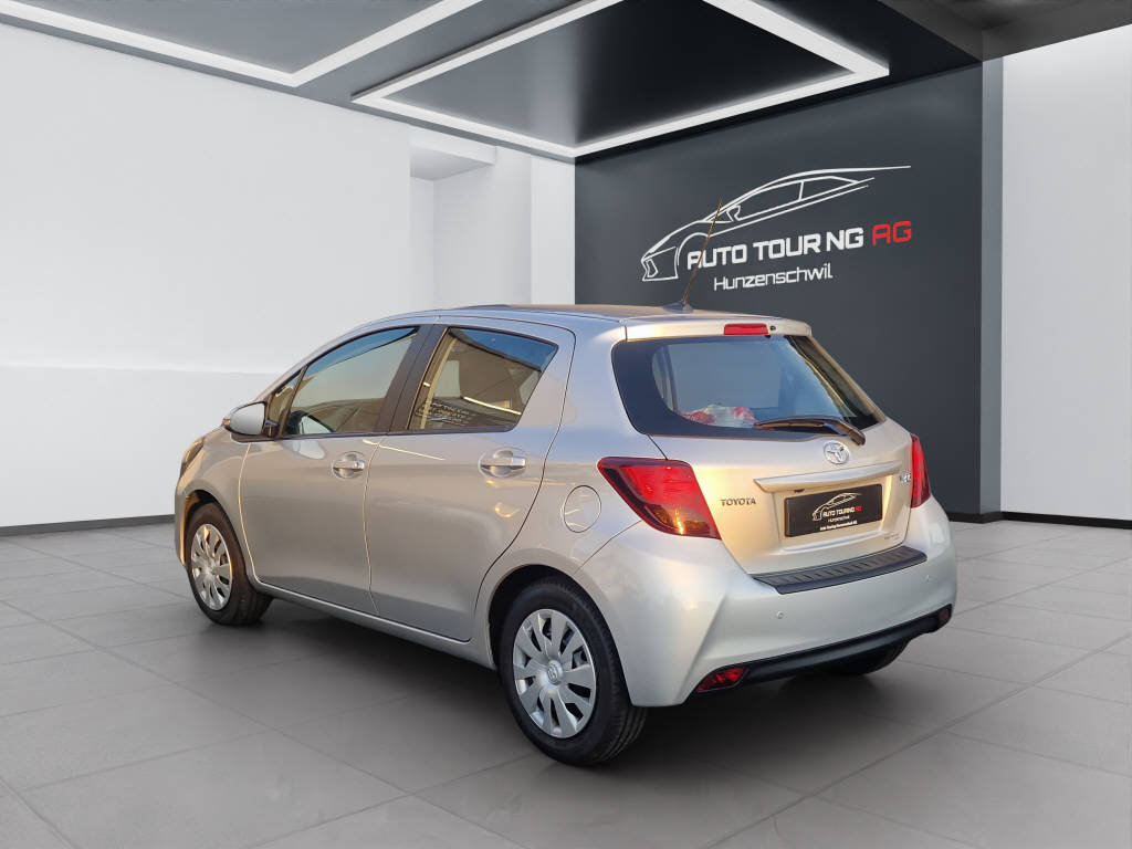 TOYOTA Yaris 1.33 VVT-i Luna, Petrol, Second hand / Used, Manual - 5
