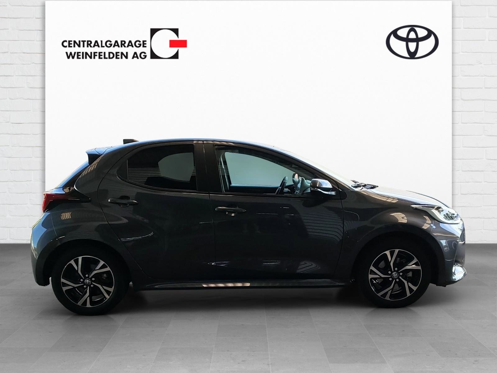TOYOTA Yaris 1.5 VVT-i HSD Trend, Voll-Hybrid Benzin/Elektro, Occasion / Gebraucht, Automatik - 7